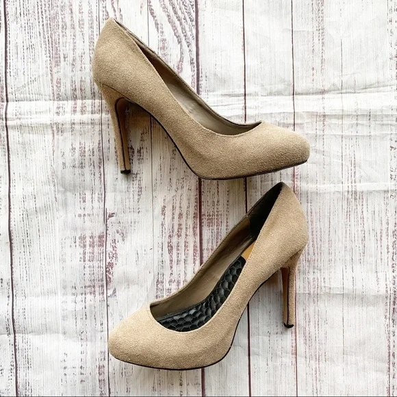 Dolce Vita Tan Suede Hidden Platform Heels 7 - Picture 2 of 8
